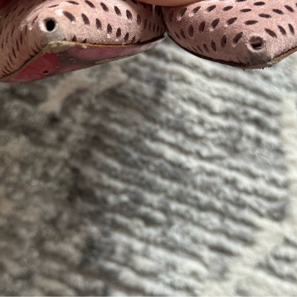 Christian Louboutin Perforated Tan Heels - Picture 8 of 14